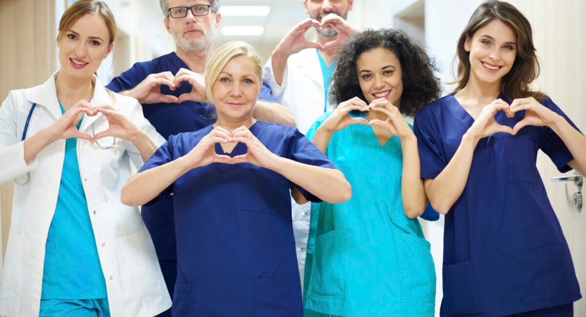 group-doctors-with-heart-symbol-1536x1047